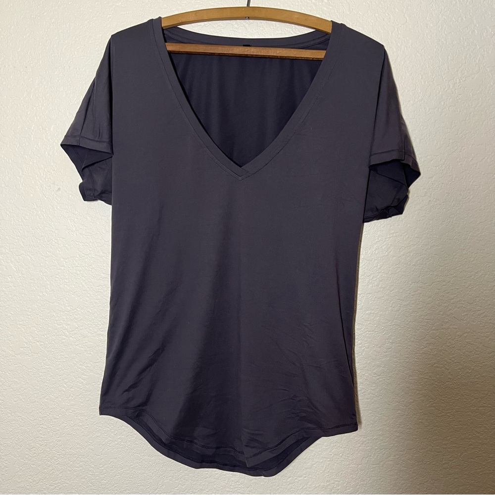 P'tula Gray V Neck Relaxed Fit Top Size X-Small
